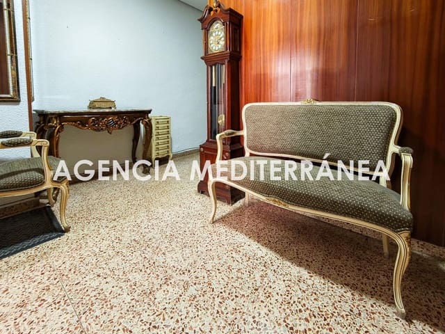 4 soveværelse Lejlighed til salg i Russafa, Valencia by - € 395.000 (Ref: 9927510)
