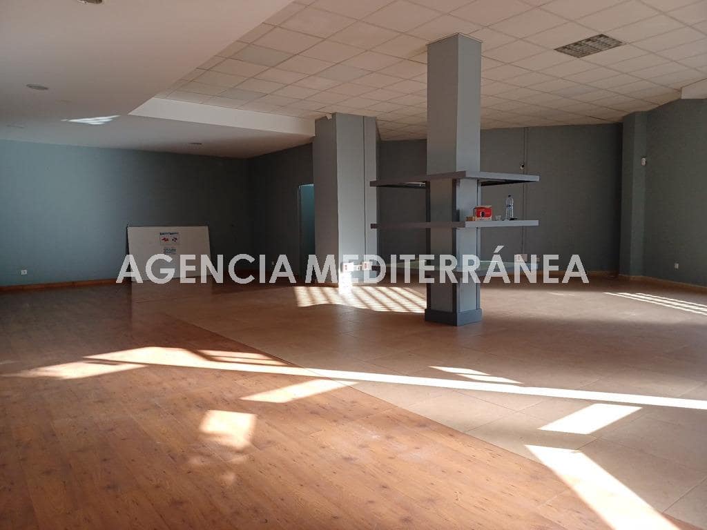 Local Comercial de 3 habitaciones en Alcàsser en alquiler - 550 € (Ref: 9929481)