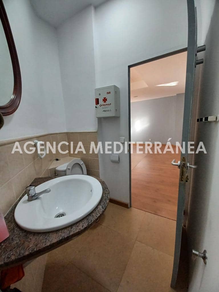 Local Comercial de 3 habitaciones en Alcàsser en alquiler - 550 € (Ref: 9929481)