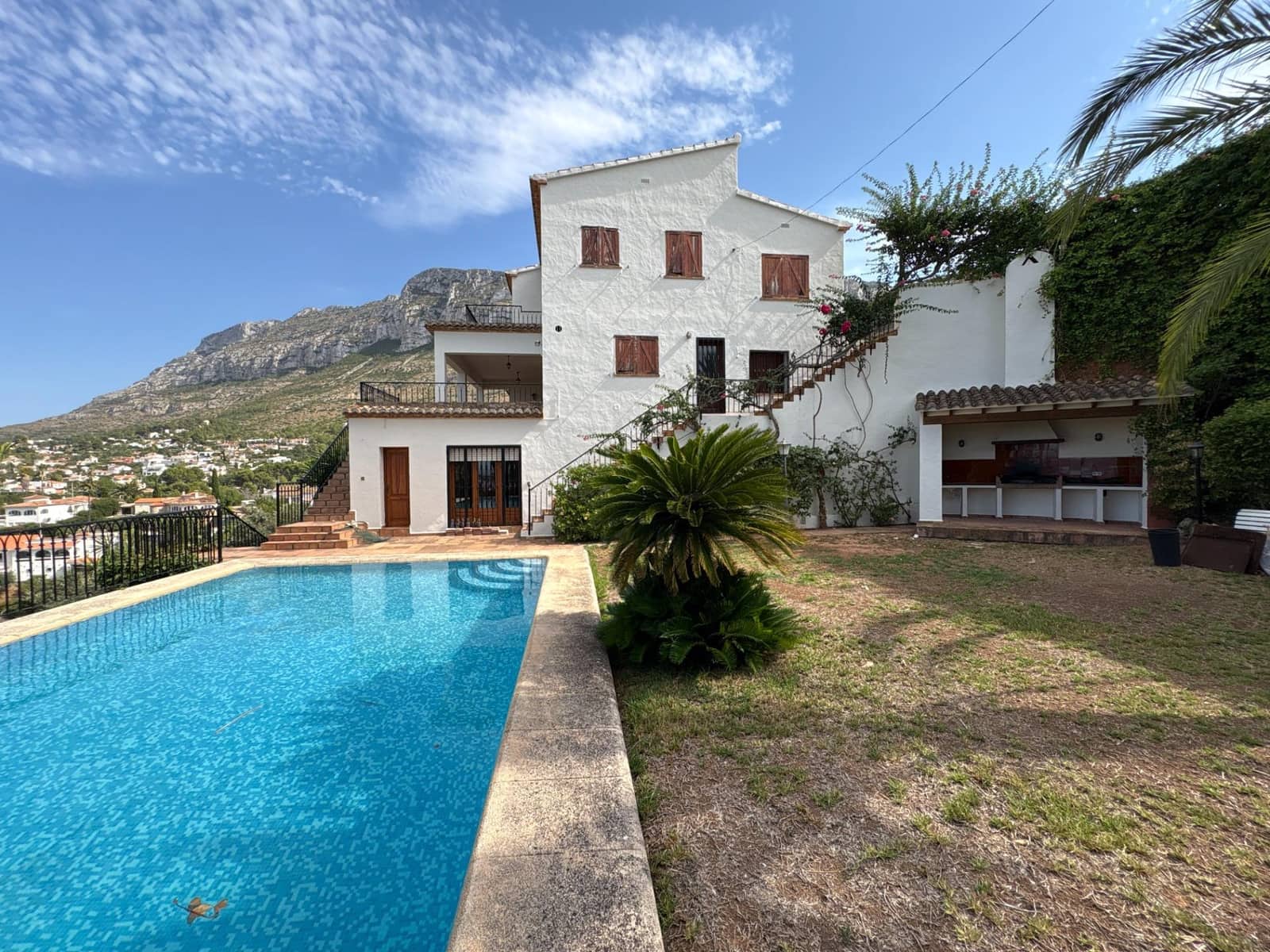 Chalet de 6 habitaciones en Dénia en venta - 1.150.000 € (Ref: 9945803)