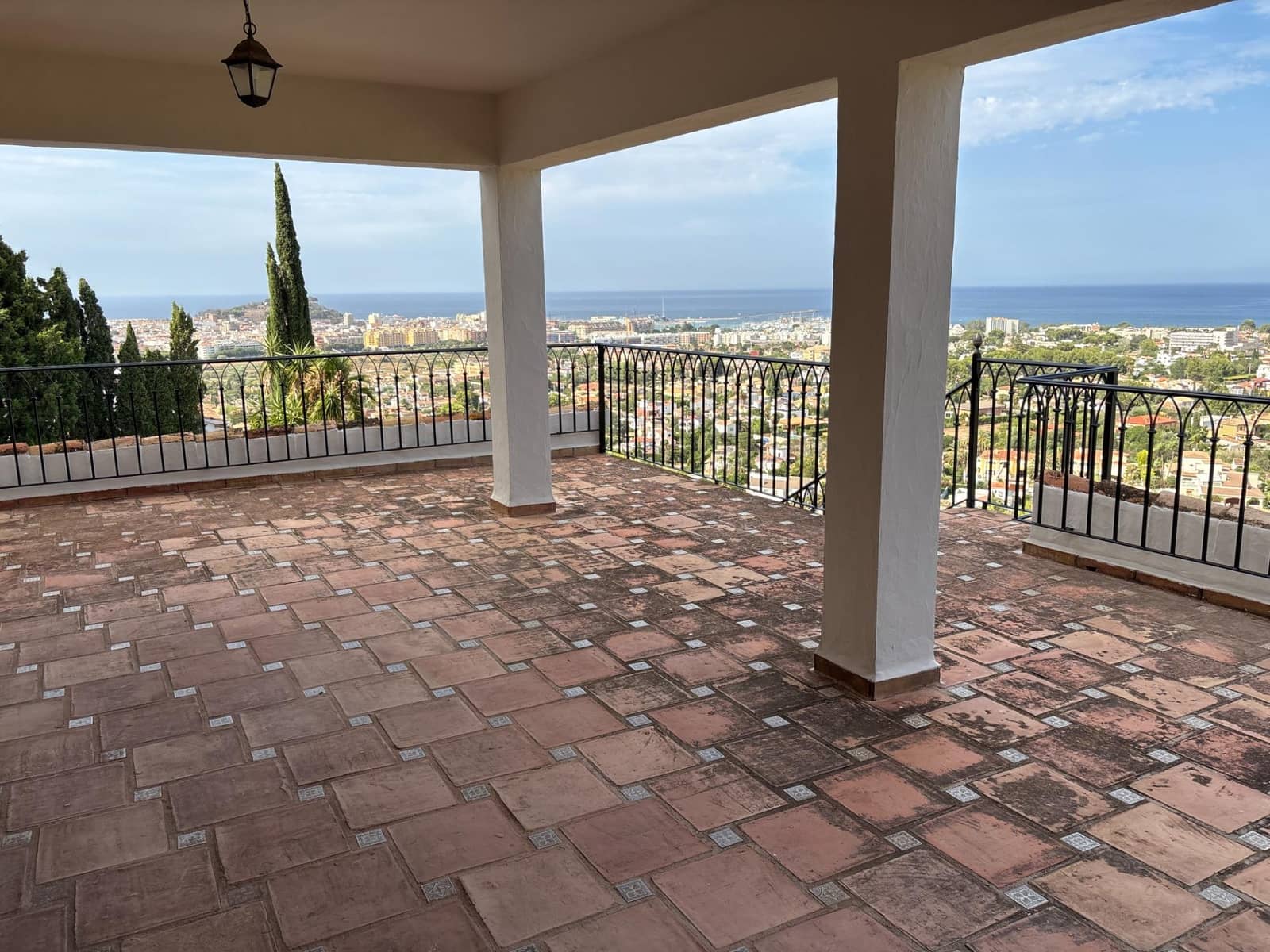 Chalet de 6 habitaciones en Dénia en venta - 1.150.000 € (Ref: 9945803)