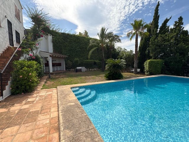 Chalet de 6 habitaciones en El Montgó, Dénia en venta - 1.150.000 € (Ref: 9945803)