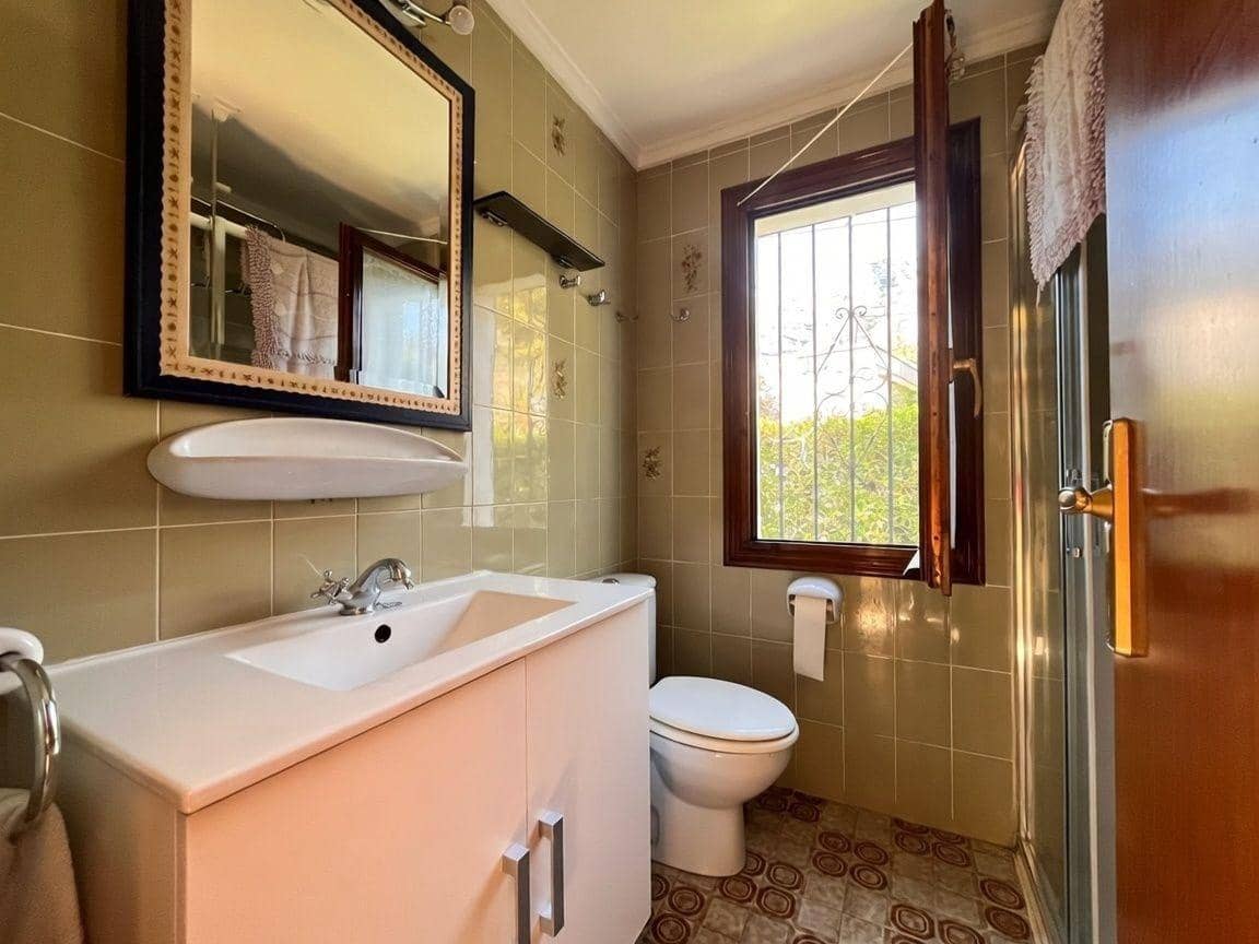 1 quarto Moradia em Banda para venda em Denia com piscina - 180 000 € (Ref: 9952709)