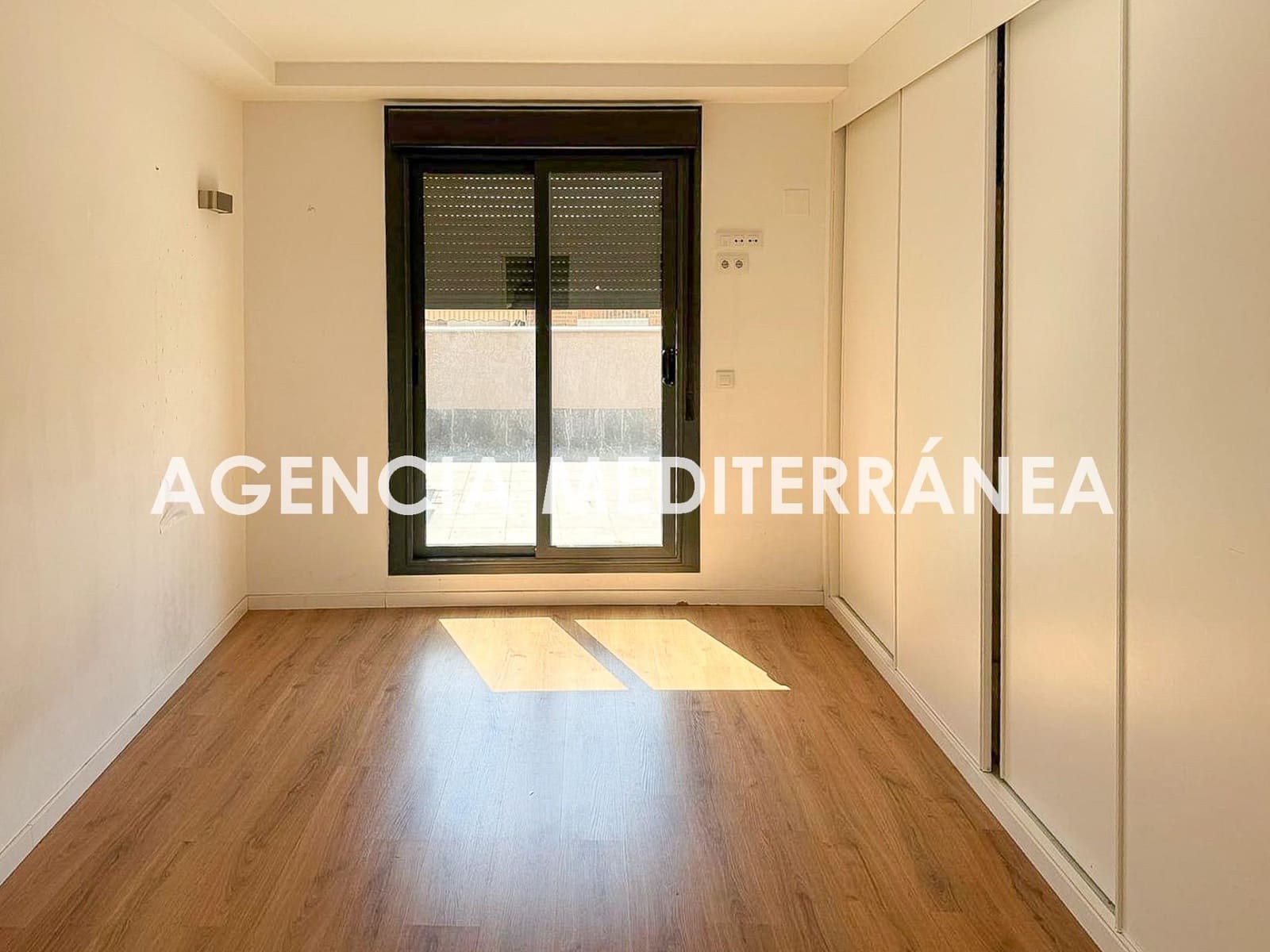 2 sypialnia Penthouse na sprzedaż w Miasto Walencja z garażem - 348 900 € (Ref: 9958053)