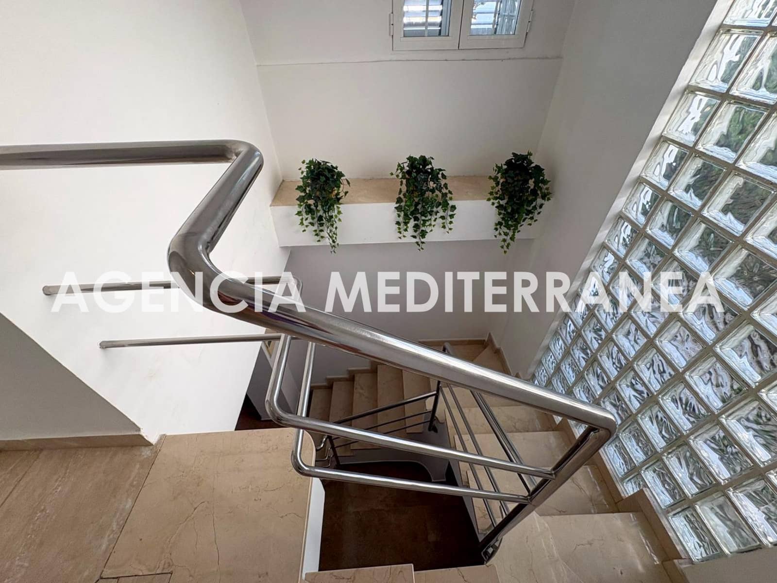 4 soverom Villa til salgs i La Canada med svømmebasseng - € 550 000 (Ref: 9959851)