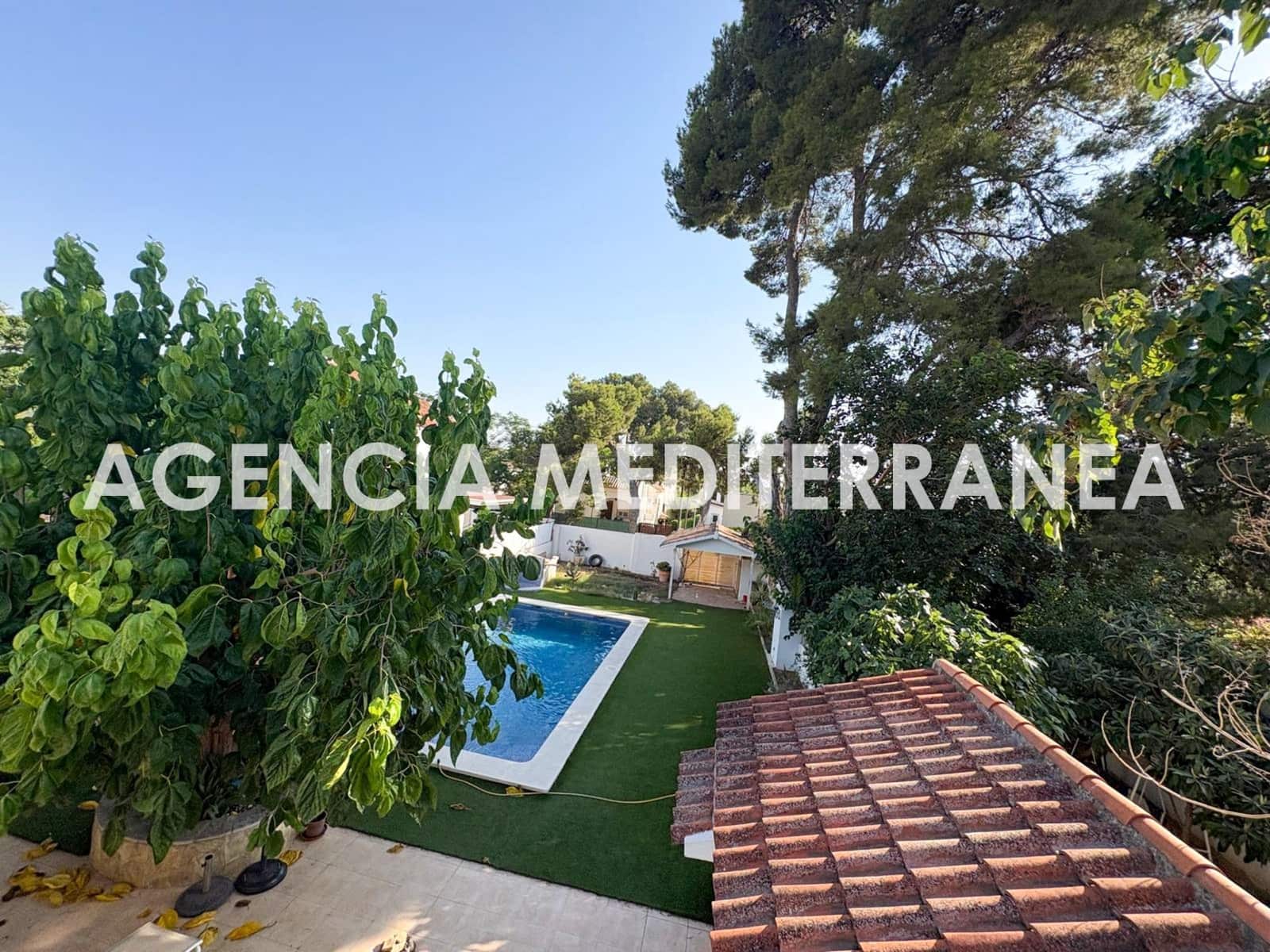 4 soverom Villa til salgs i La Canada med svømmebasseng - € 550 000 (Ref: 9959851)