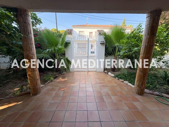 4 soveværelse Villa til salg i La Cañada, Paterna med swimmingpool - € 550.000 (Ref: 9959851)