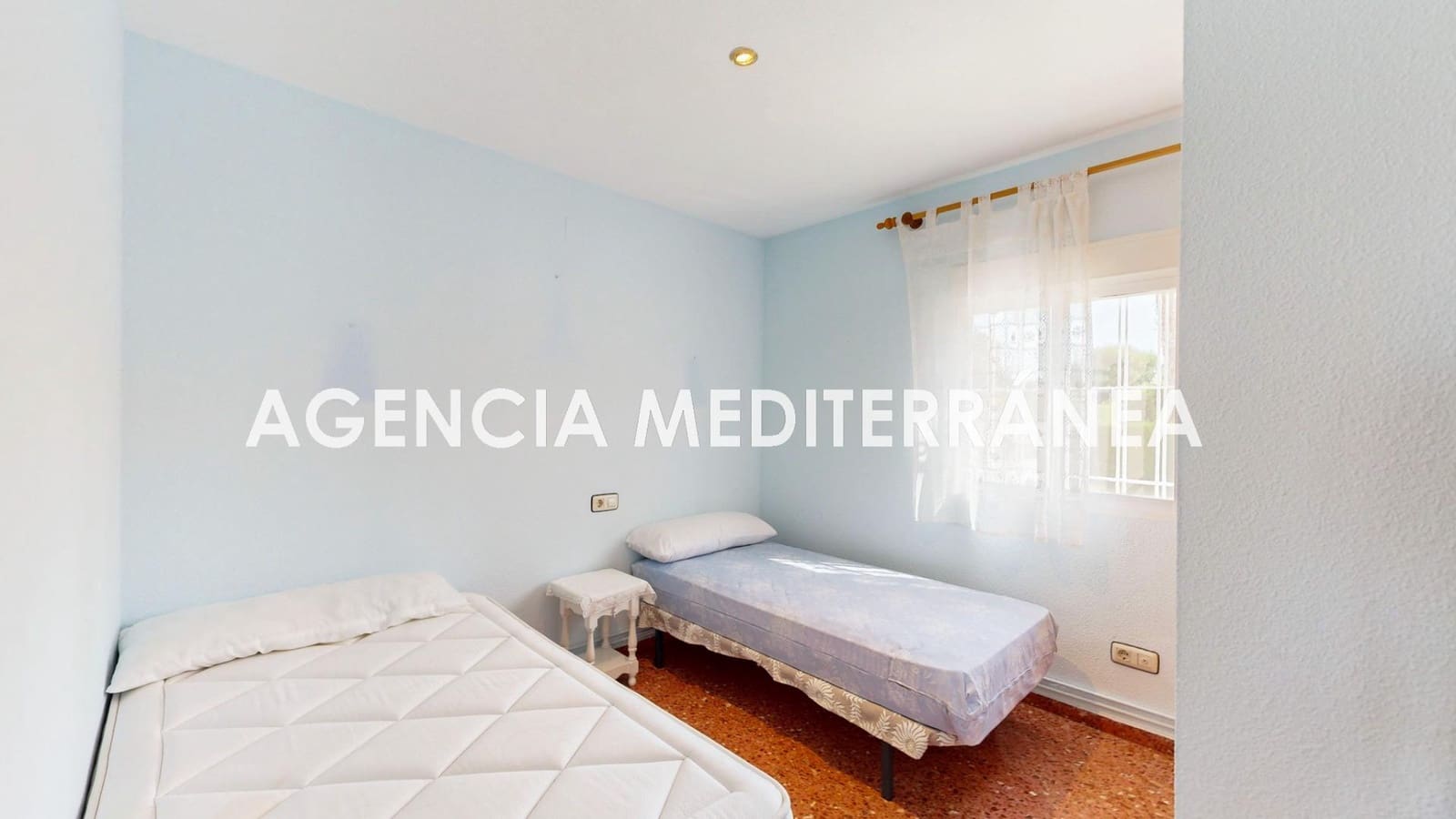 6 quarto Moradia para venda em San Antonio de Benageber com piscina garagem - 550 000 € (Ref: 9962779)