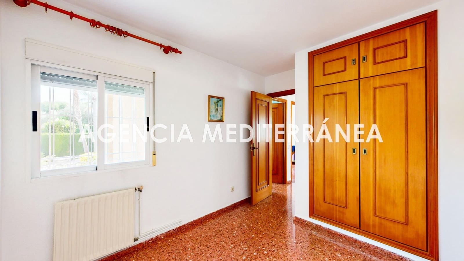 6 quarto Moradia para venda em San Antonio de Benageber com piscina garagem - 550 000 € (Ref: 9962779)