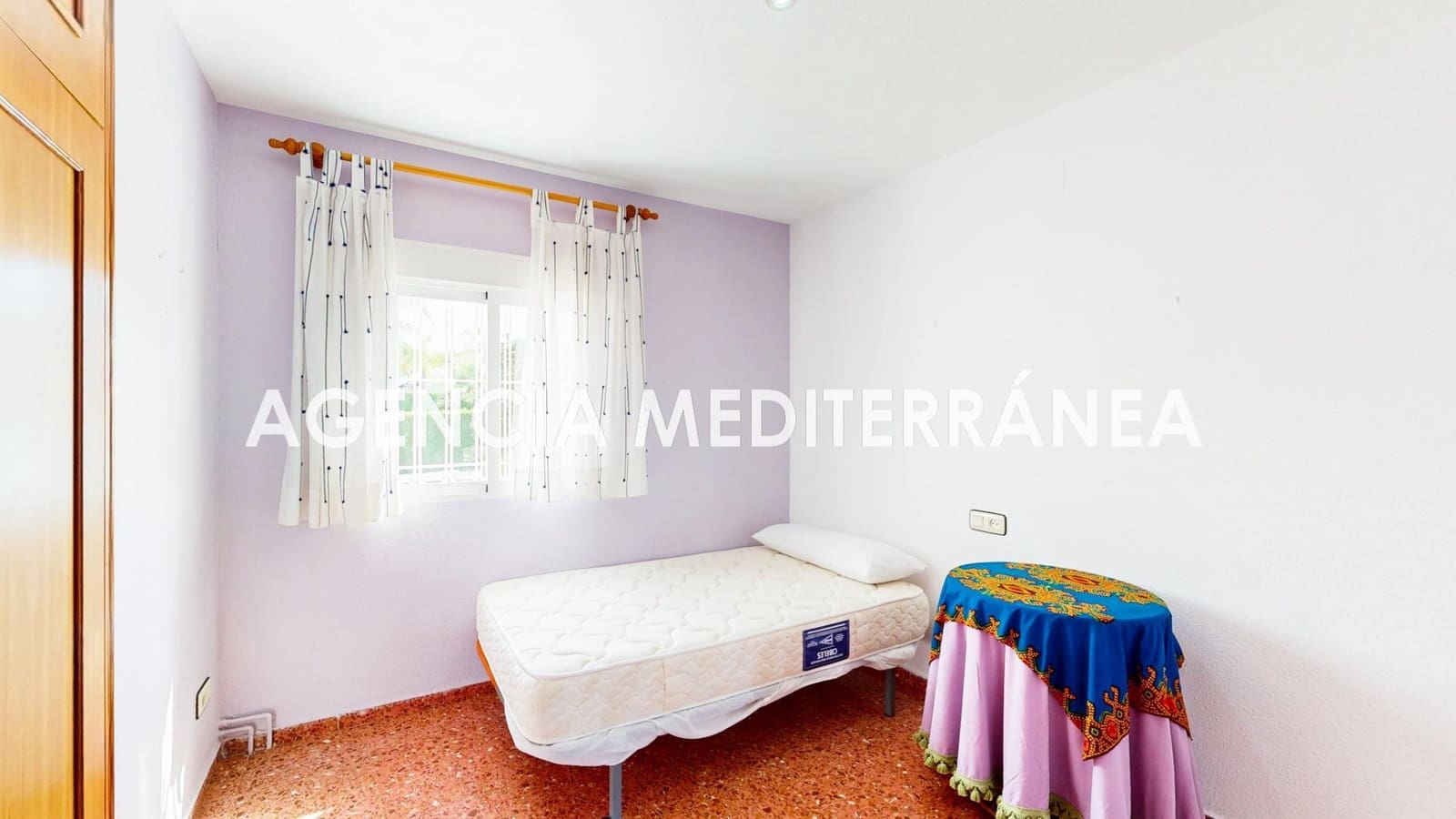 6 quarto Moradia para venda em San Antonio de Benageber com piscina garagem - 550 000 € (Ref: 9962779)