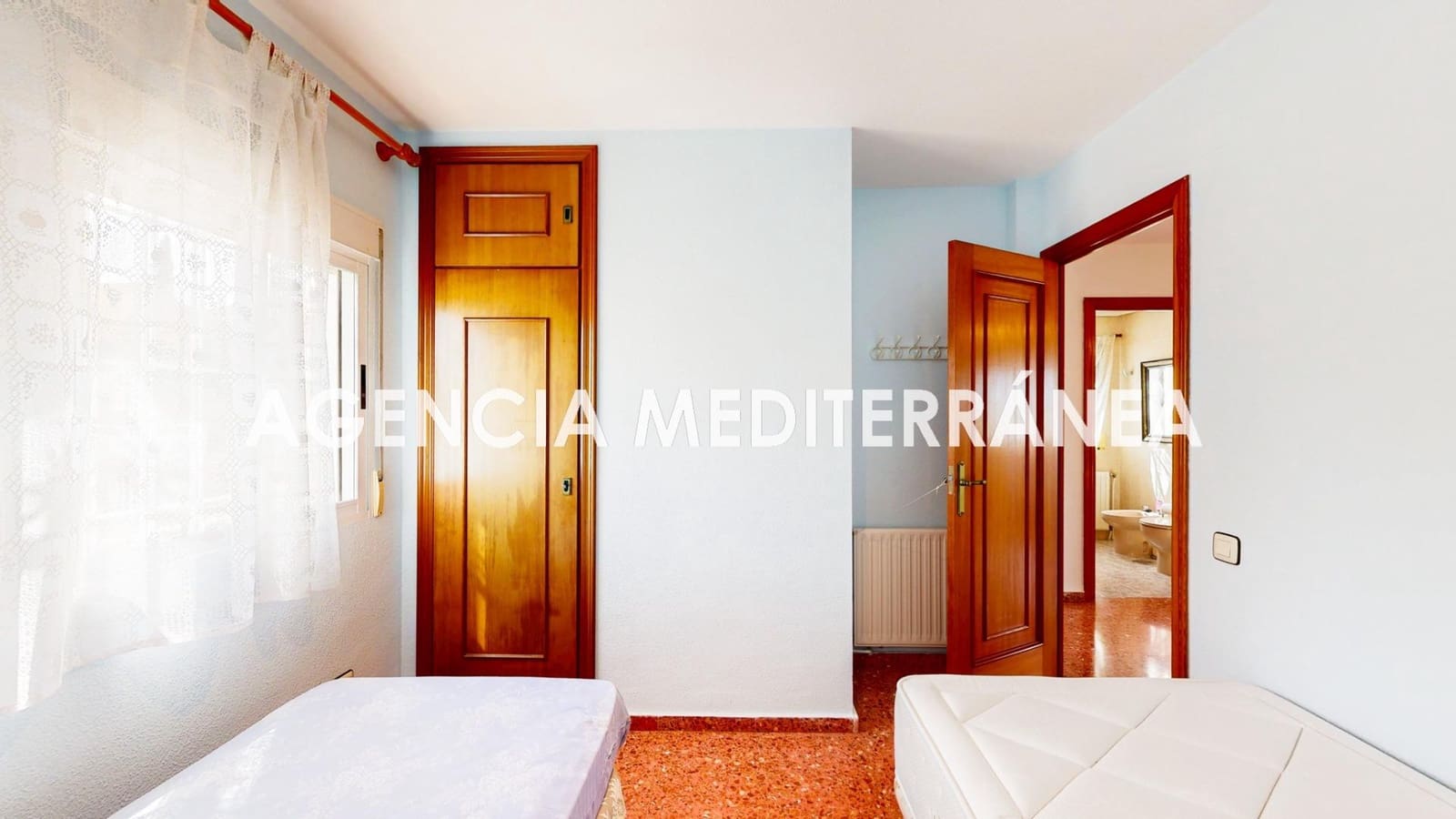 6 quarto Moradia para venda em San Antonio de Benageber com piscina garagem - 550 000 € (Ref: 9962779)