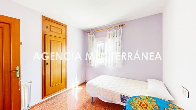 6 quarto Moradia para venda em San Antonio de Benagéber com piscina garagem - 550 000 € (Ref: 9962779)