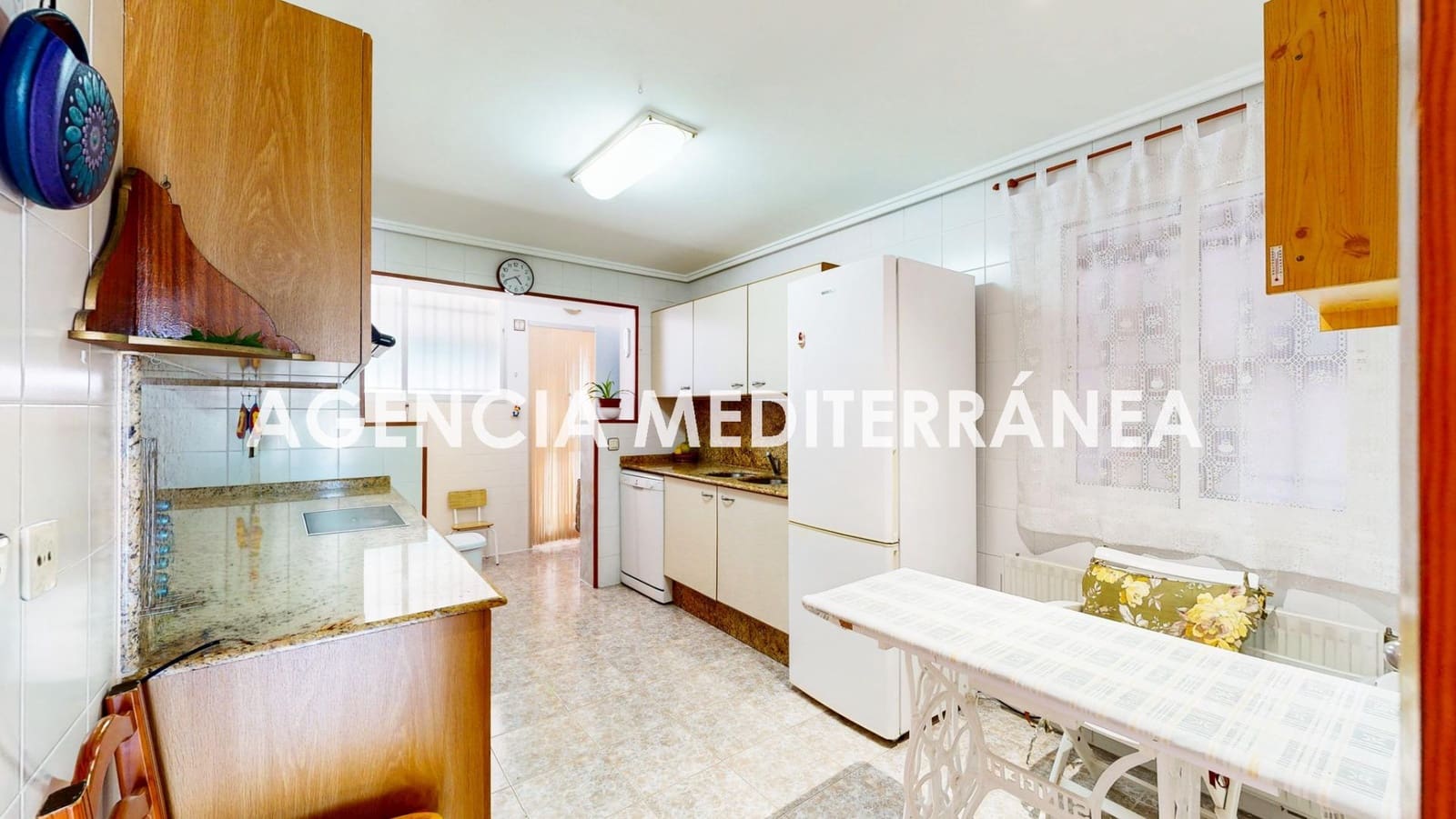 6 quarto Moradia para venda em San Antonio de Benageber com piscina garagem - 550 000 € (Ref: 9962779)
