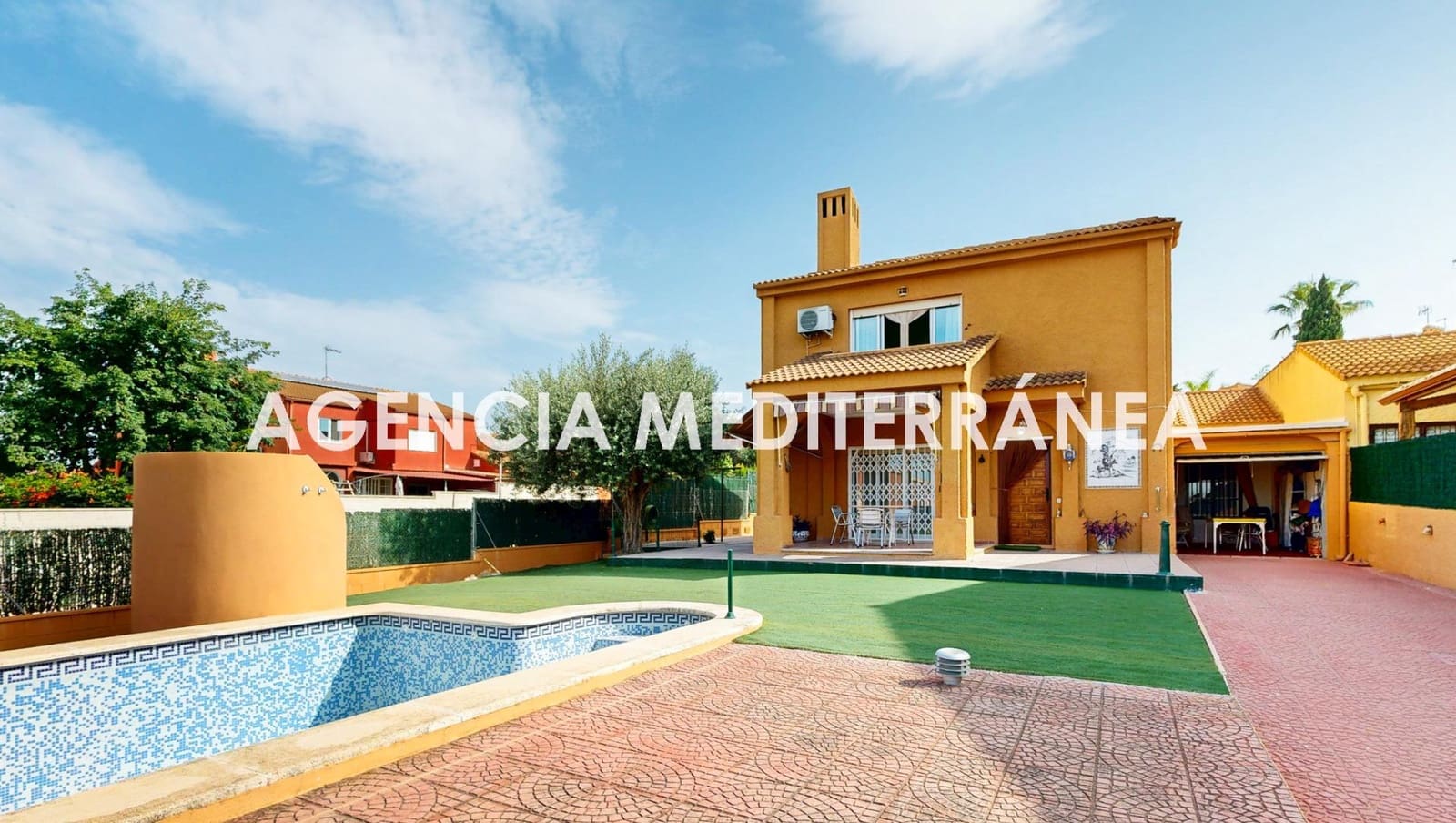 6 quarto Moradia para venda em San Antonio de Benageber com piscina garagem - 550 000 € (Ref: 9962779)