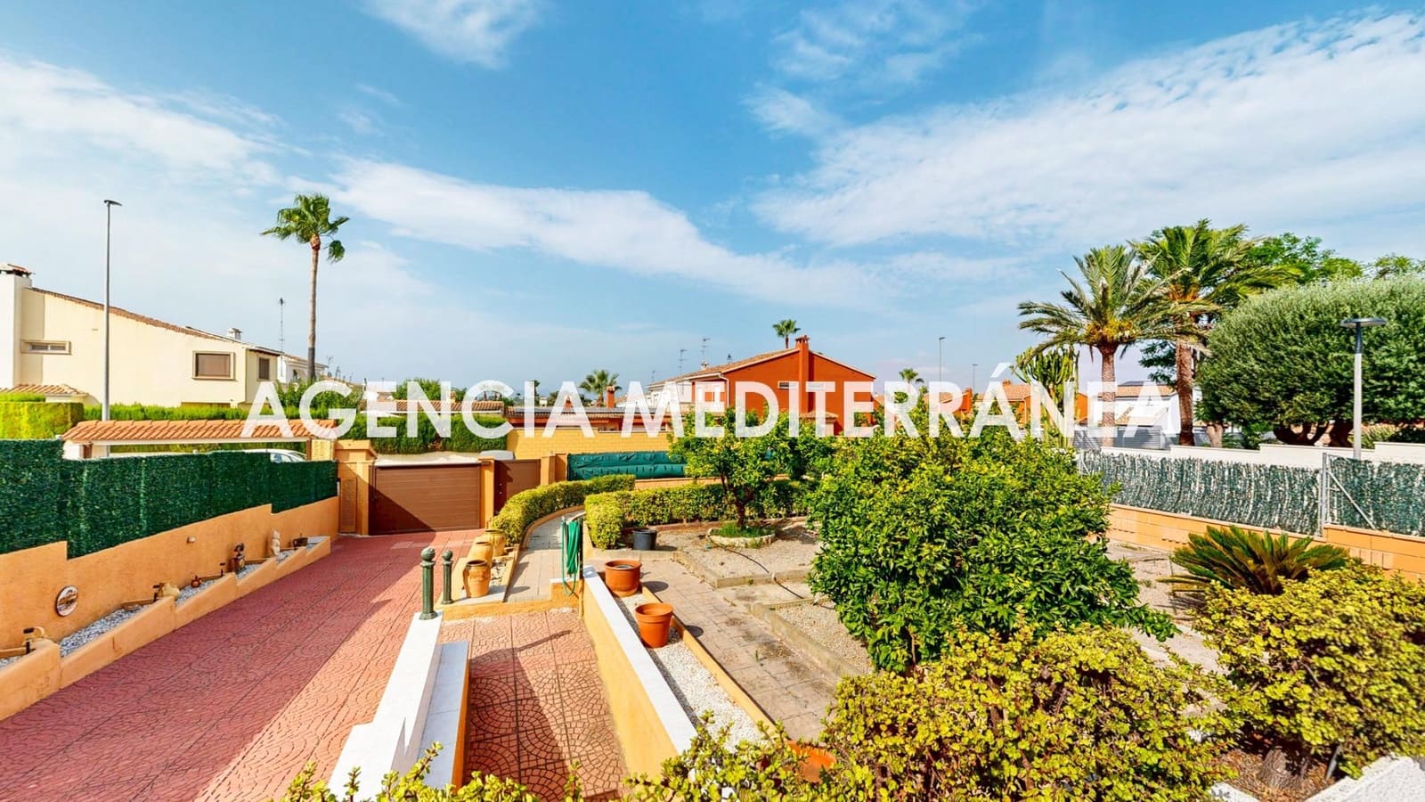 6 quarto Moradia para venda em San Antonio de Benageber com piscina garagem - 550 000 € (Ref: 9962779)