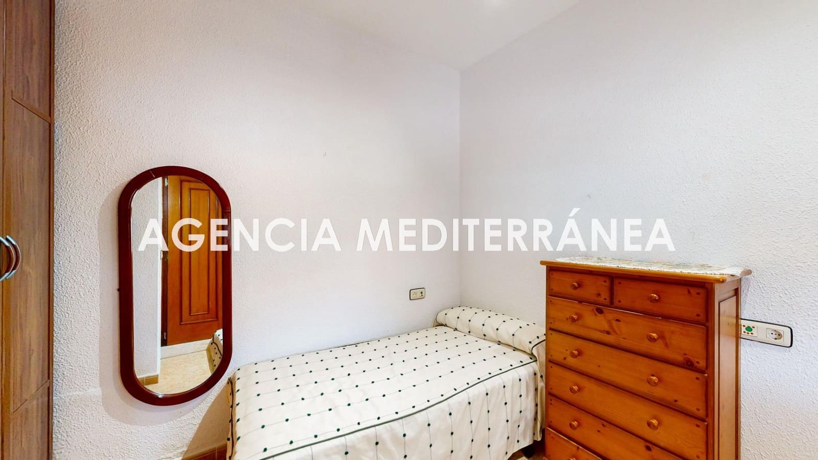 6 quarto Moradia para venda em San Antonio de Benageber com piscina garagem - 550 000 € (Ref: 9962779)