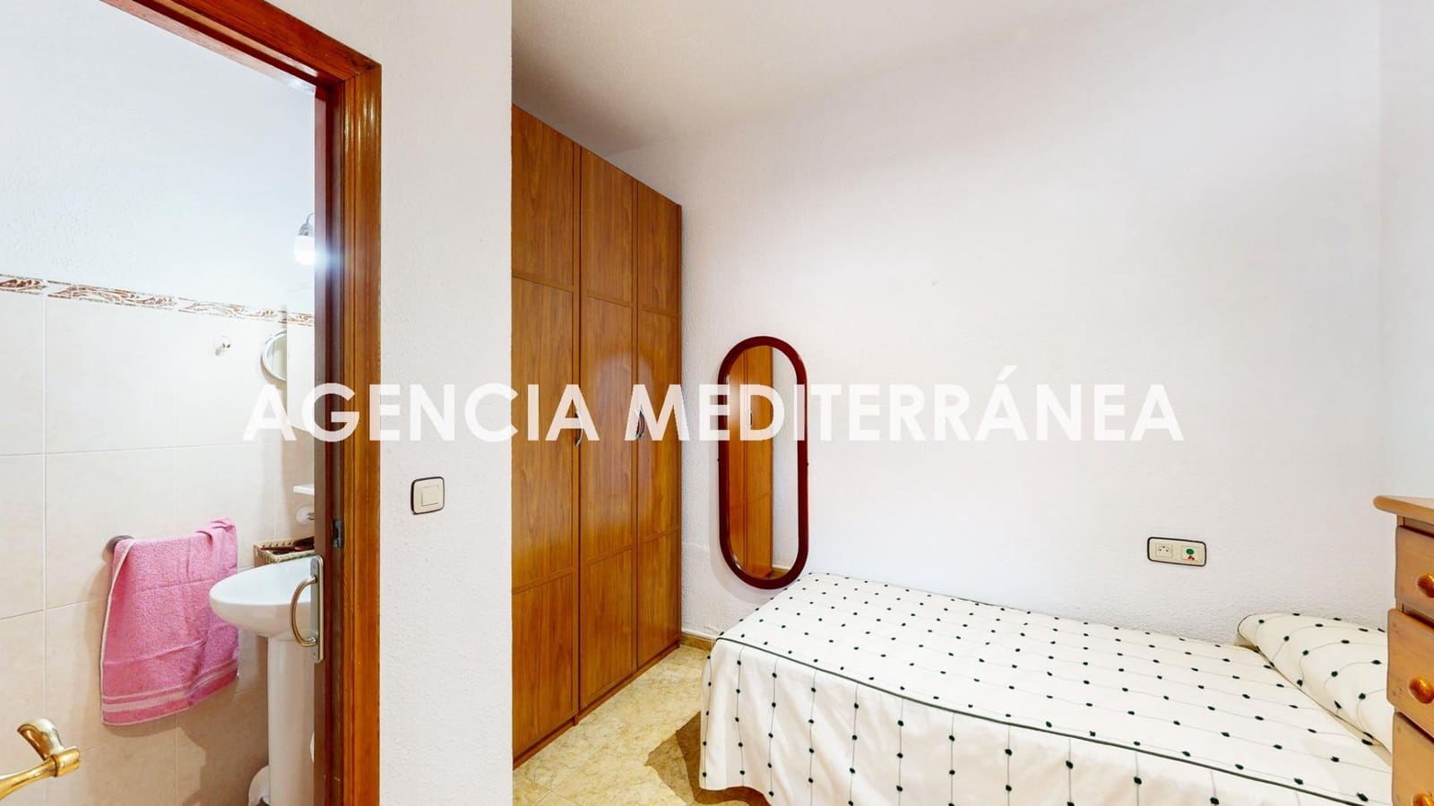 6 quarto Moradia para venda em San Antonio de Benageber com piscina garagem - 550 000 € (Ref: 9962779)