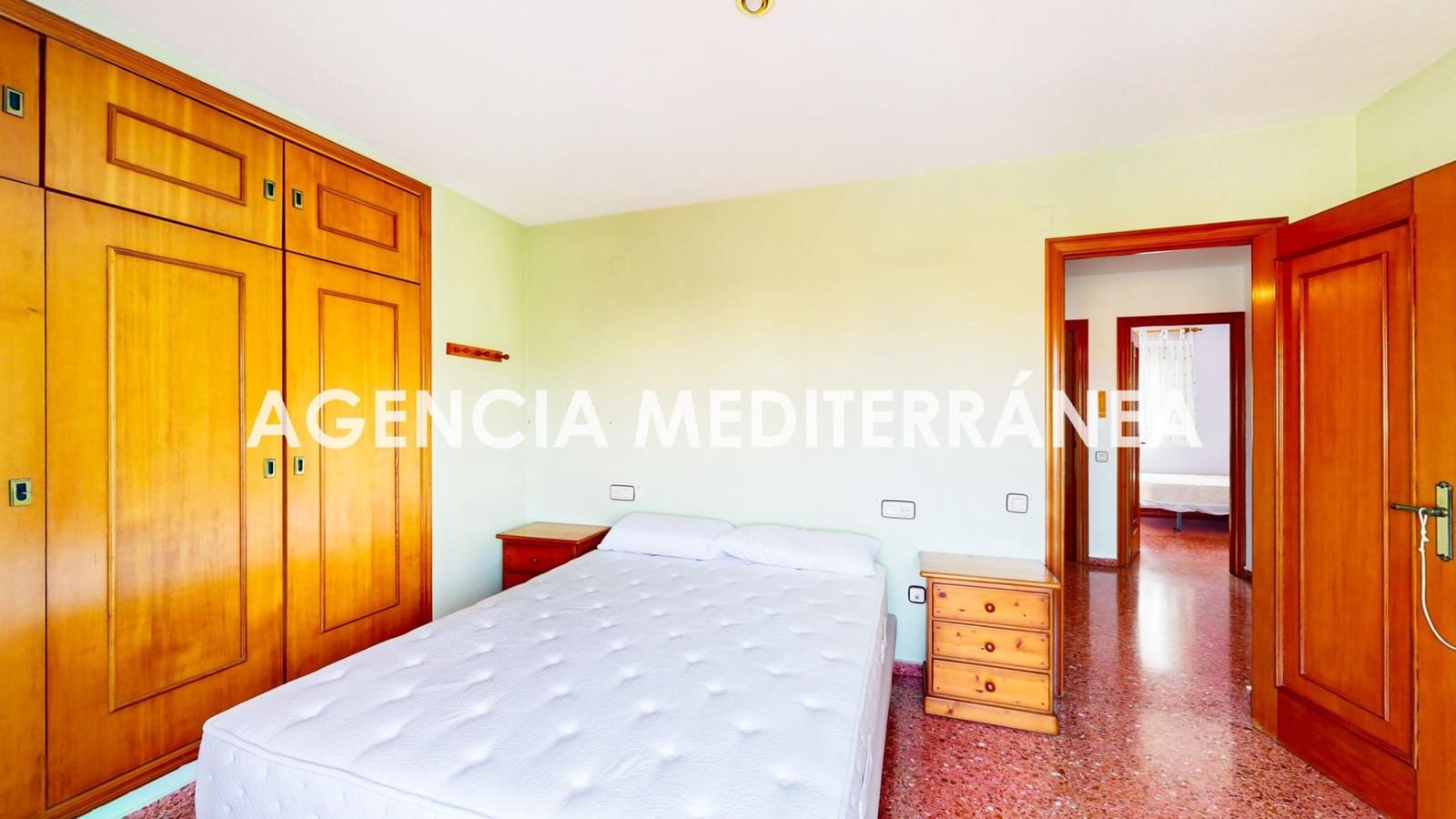 6 quarto Moradia para venda em San Antonio de Benageber com piscina garagem - 550 000 € (Ref: 9962779)