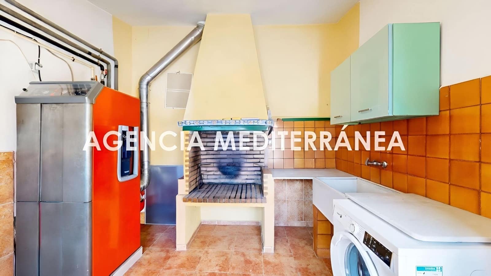 6 quarto Moradia para venda em San Antonio de Benageber com piscina garagem - 550 000 € (Ref: 9962779)