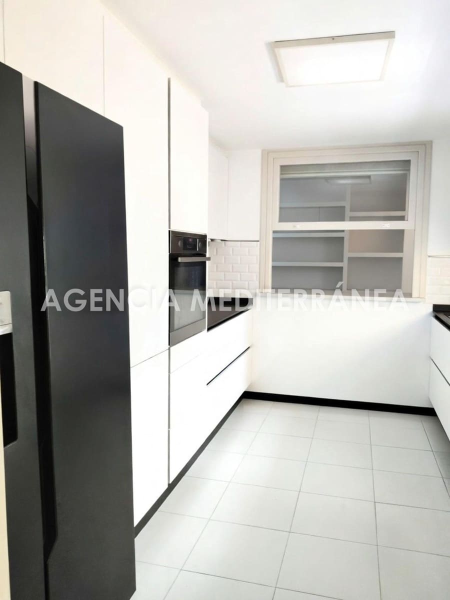 4 slaapkamer Penthouse te koop in Denia met zwembad - € 790.000 (Ref: 9965355)