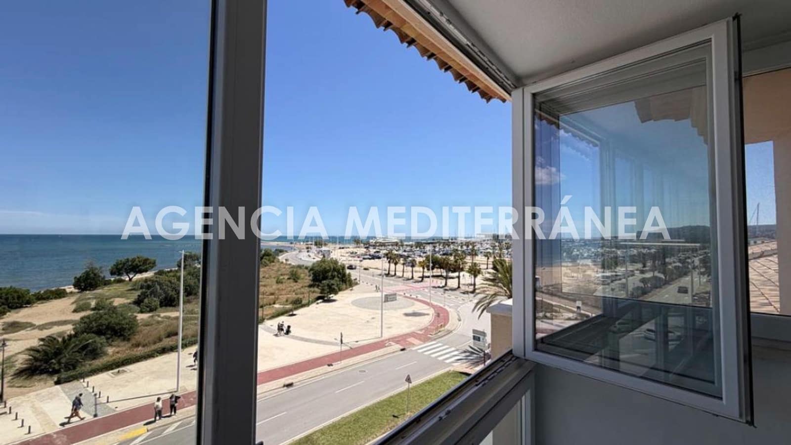 4 slaapkamer Penthouse te koop in Denia met zwembad - € 790.000 (Ref: 9965355)
