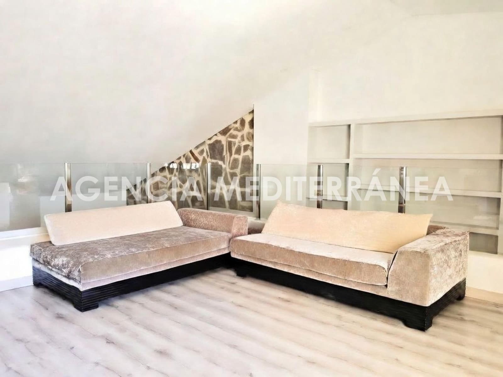4 slaapkamer Penthouse te koop in Denia met zwembad - € 790.000 (Ref: 9965355)