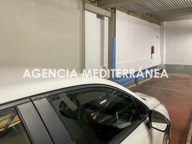 Garasje til salgs i La Gran Via, Valencia by - € 95 000 (Ref: 9973387)