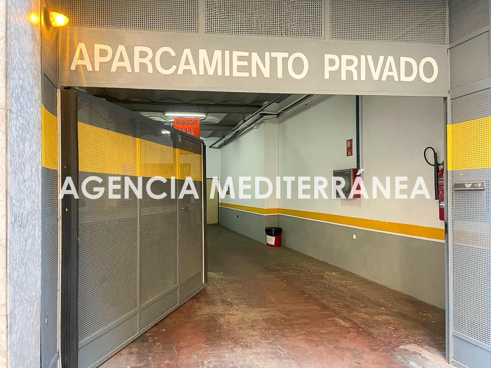 Garage for sale in Valencia city - € 95,000 (Ref: 9973387)