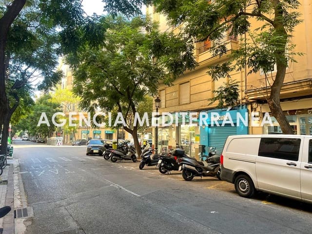 Garage zu verkaufen in La Gran Via, València Stadt - 95.000 € (Ref: 9973387)