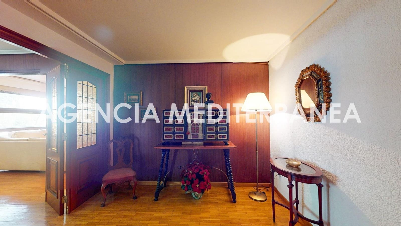 5 slaapkamer Flat te koop in Valencia stad - € 970.000 (Ref: 9977404)