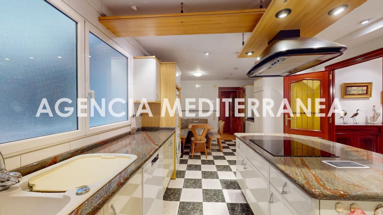 5 slaapkamer Flat te koop in Valencia stad - € 970.000 (Ref: 9977404)
