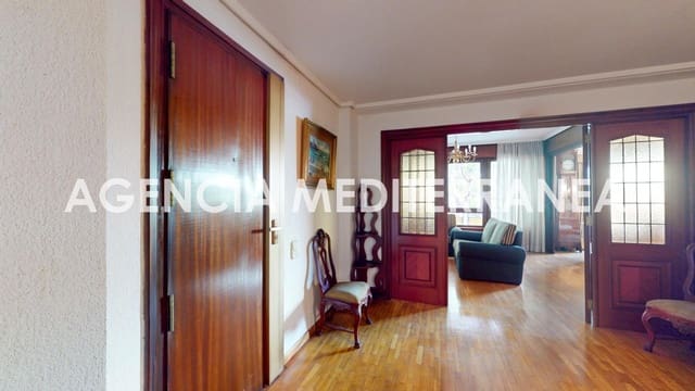 Piso de 5 habitaciones en La Gran Via, València ciudad en venta - 970.000 € (Ref: 9977404)