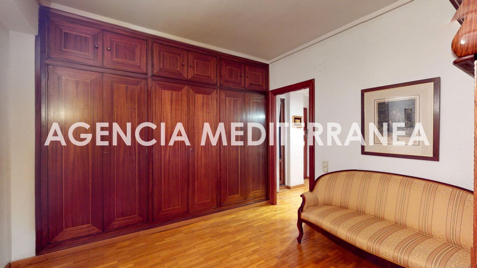 5 slaapkamer Flat te koop in Valencia stad - € 970.000 (Ref: 9977404)