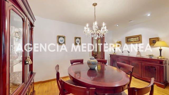 Piso de 5 habitaciones en La Gran Via, València ciudad en venta - 970.000 € (Ref: 9977405)