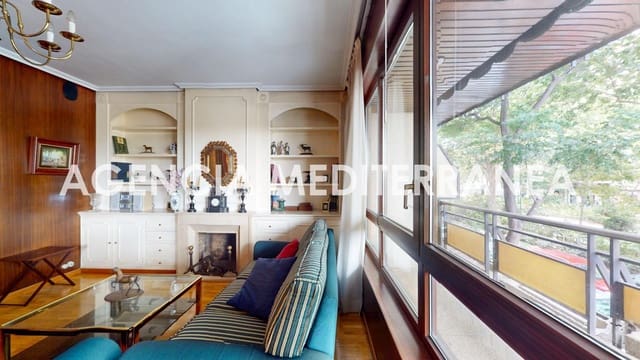 5 slaapkamer Flat te koop in La Gran Via, Valencia stad - € 970.000 (Ref: 9977405)