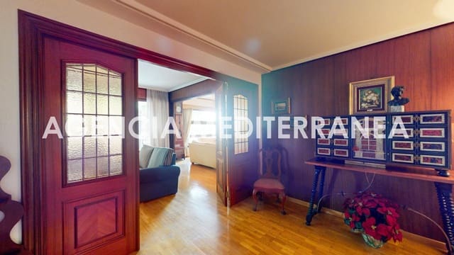 Piso de 5 habitaciones en La Gran Via, València ciudad en venta - 970.000 € (Ref: 9977405)