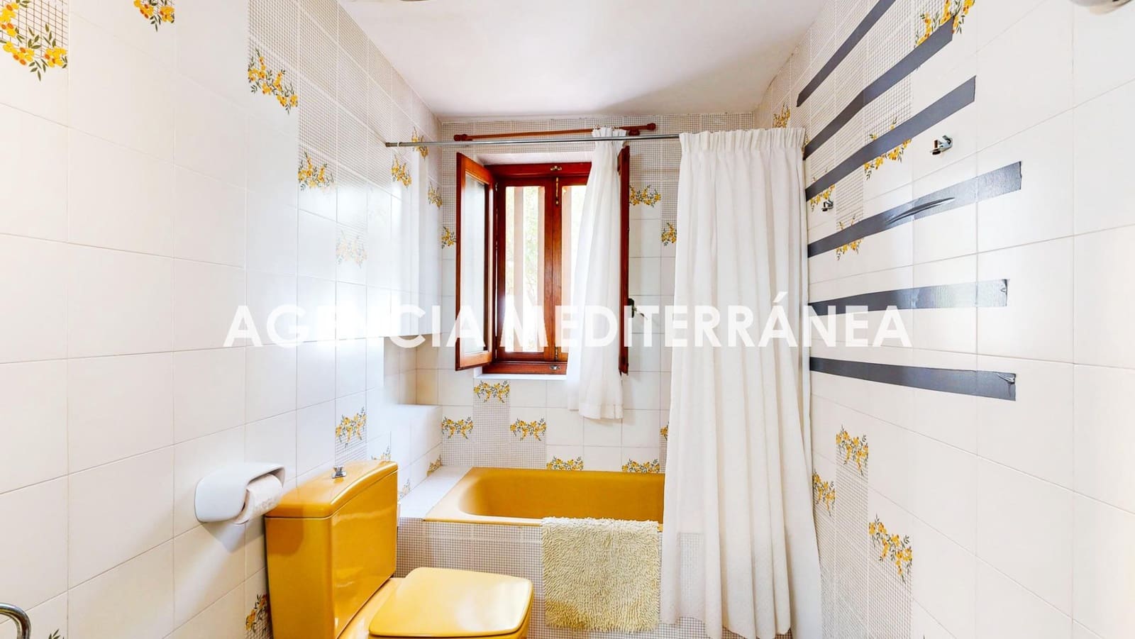 5 bedroom Villa for sale in Oropesa  with pool garage - € 799,000 (Ref: 9978964)