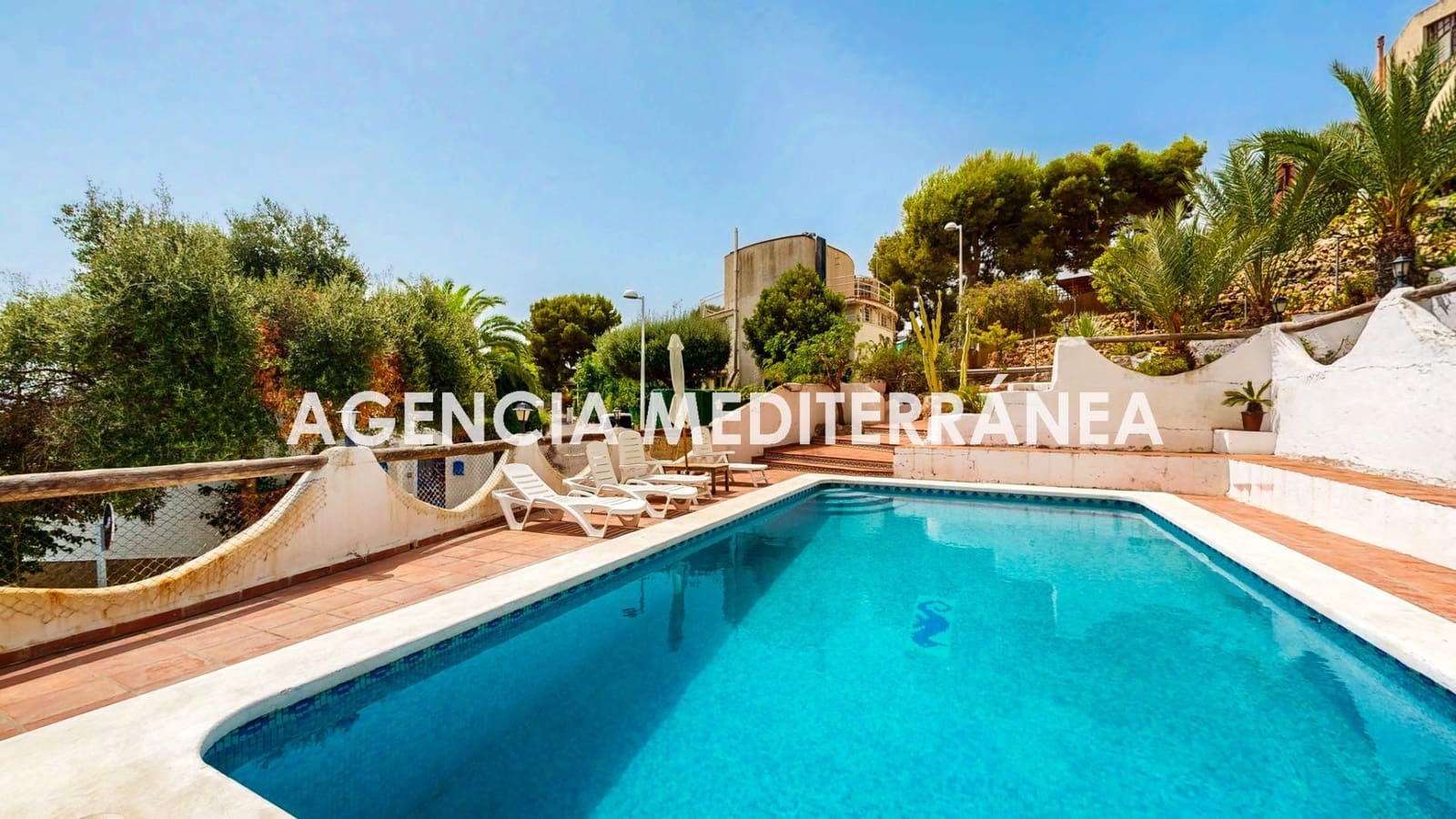 5 bedroom Villa for sale in Oropesa  with pool garage - € 799,000 (Ref: 9978964)