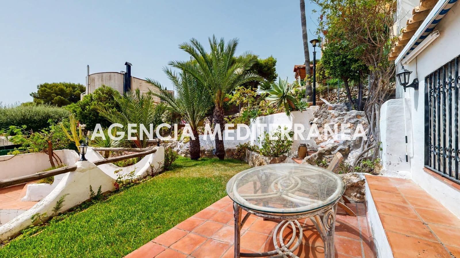 5 bedroom Villa for sale in Oropesa  with pool garage - € 799,000 (Ref: 9978964)