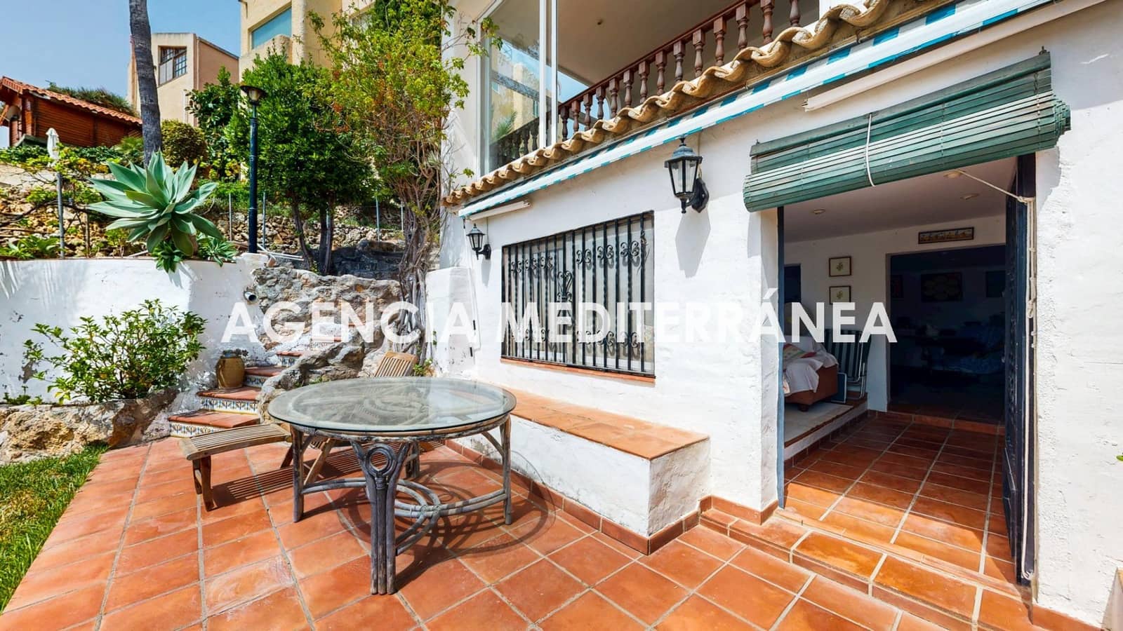 5 bedroom Villa for sale in Oropesa  with pool garage - € 799,000 (Ref: 9978964)