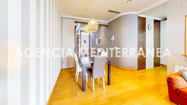 4 sovrum Villa till salu i Burjassot med garage - 390 000 € (Ref: 9983083)