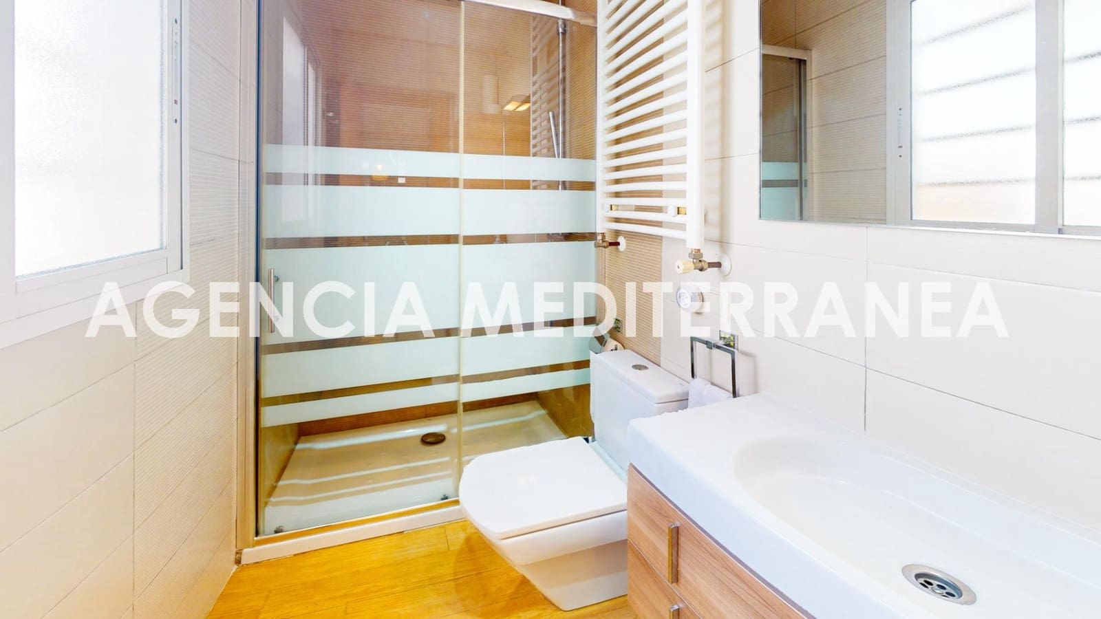 4 Zimmer Villa zu verkaufen in Burjassot mit Garage - 390.000 € (Ref: 9983083)