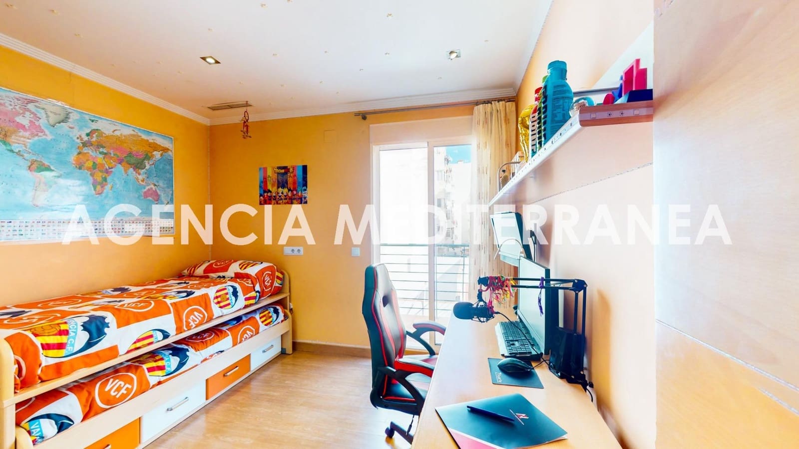 4 Zimmer Villa zu verkaufen in Burjassot mit Garage - 390.000 € (Ref: 9983083)