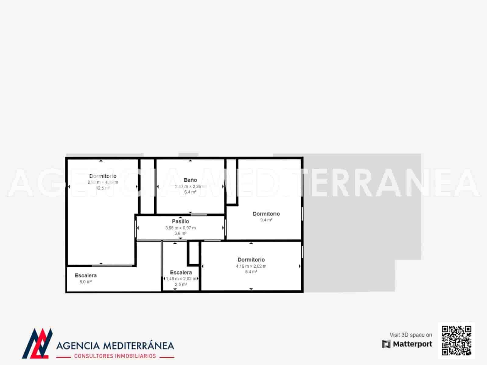 4 bedroom Villa for sale in Burjassot with garage - € 390,000 (Ref: 9983083)