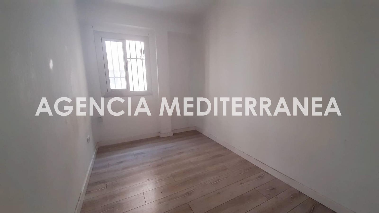 3 sovrum Lägenhet till salu i Valencia stad - 149 000 € (Ref: 9983084)