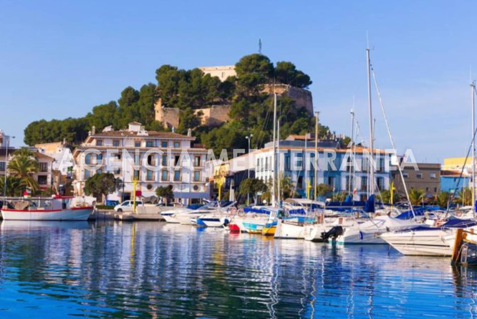 2 bedroom Apartment for sale in Denia with garage - € 259,000 (Ref: 9983086)