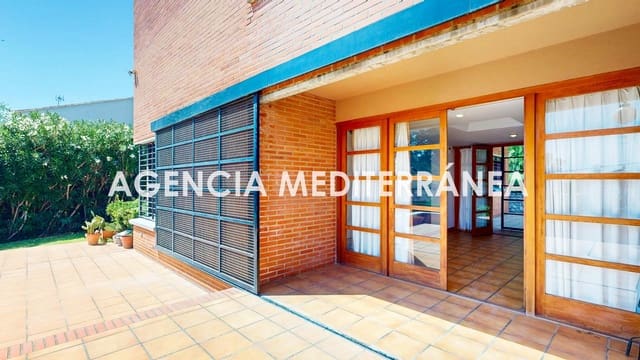 5 sypialnia Willa na sprzedaż w La Cañada, Paterna z basenem garażem - 1 095 000 € (Ref: 9985039)