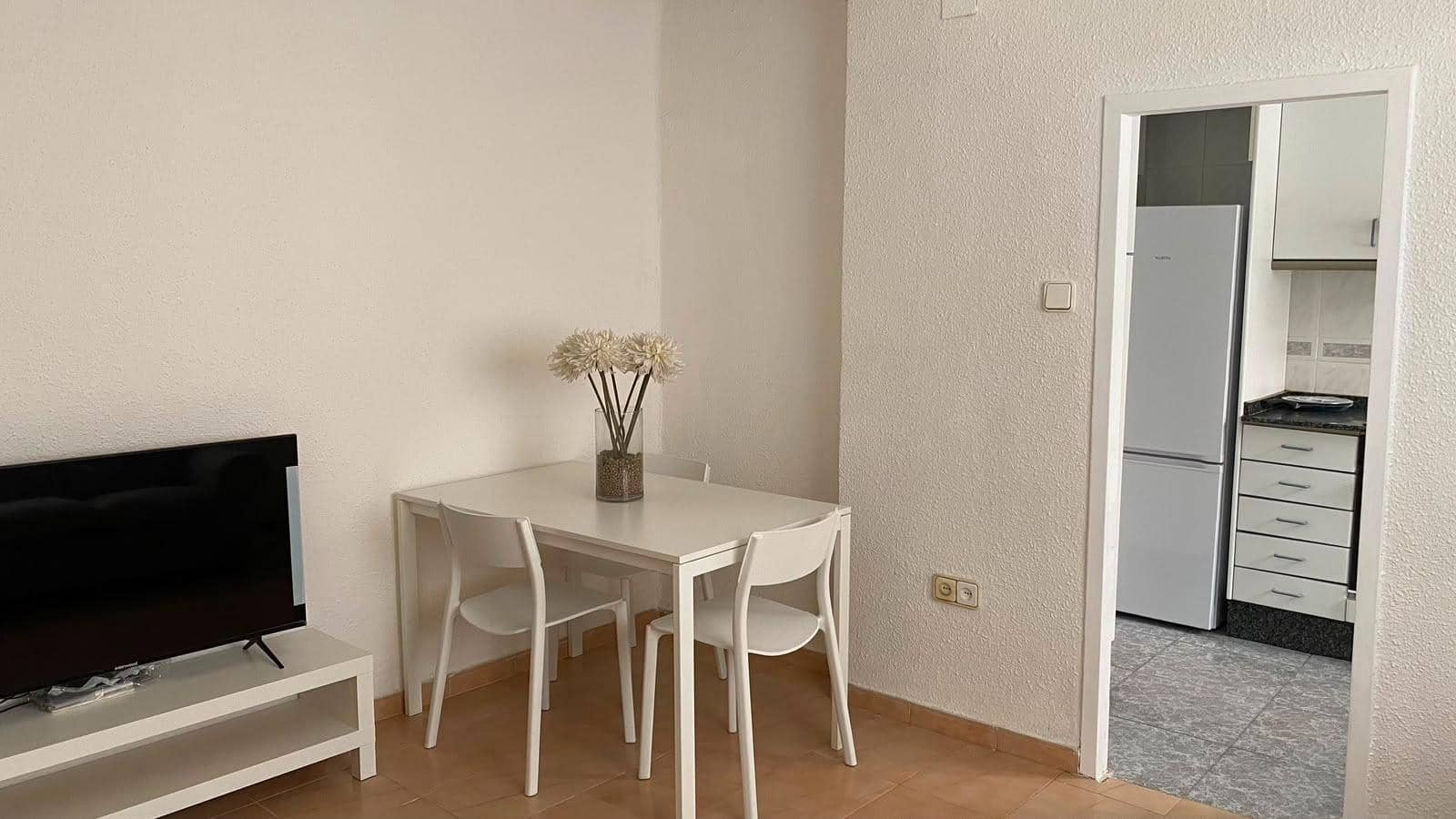 3 sovrum Lägenhet att hyra i Valencia stad - 1 350 € (Ref: 9985040)