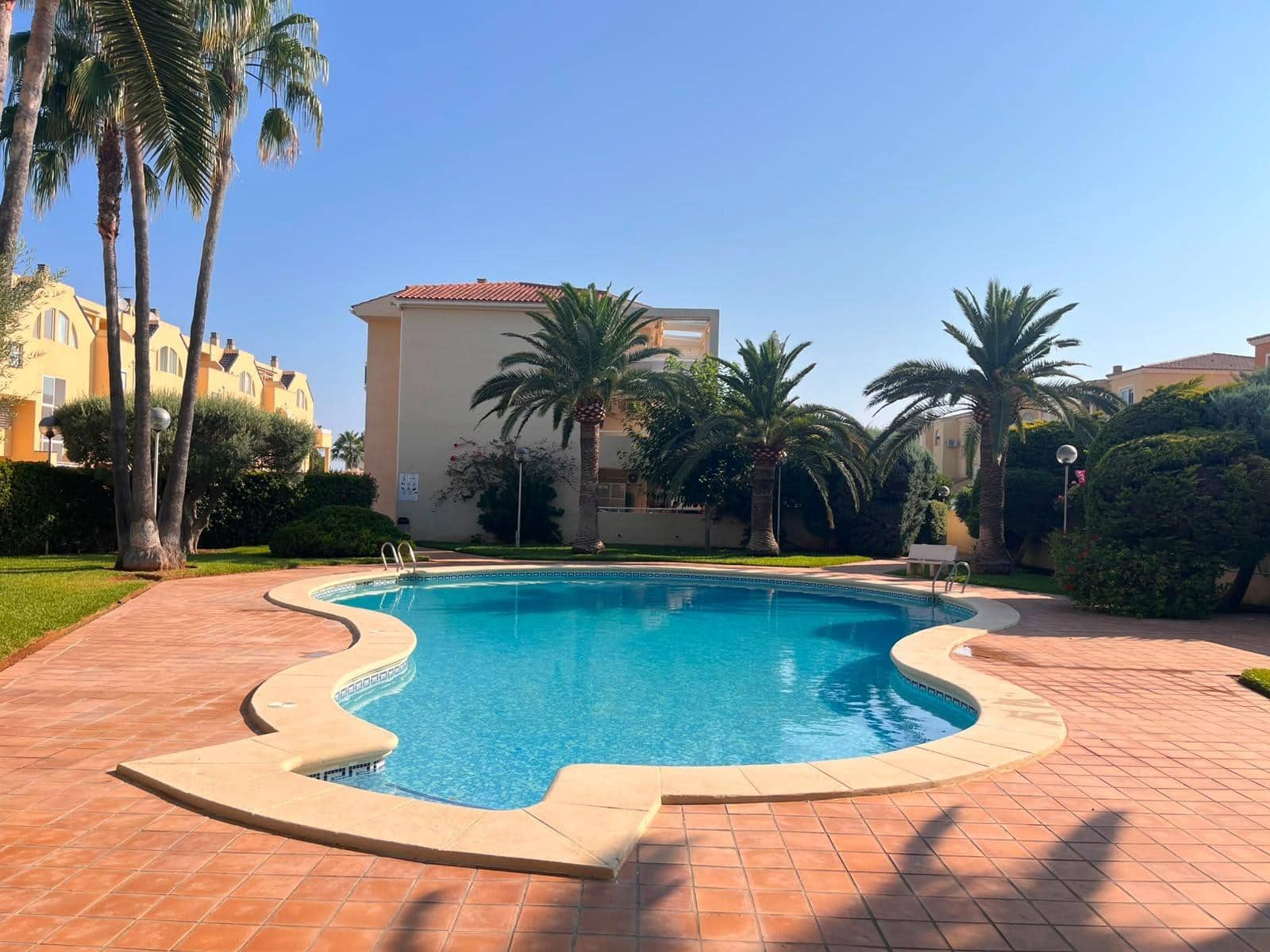 3 soveværelse Penthouse til salg i Denia med swimmingpool - € 340.000 (Ref: 9986944)