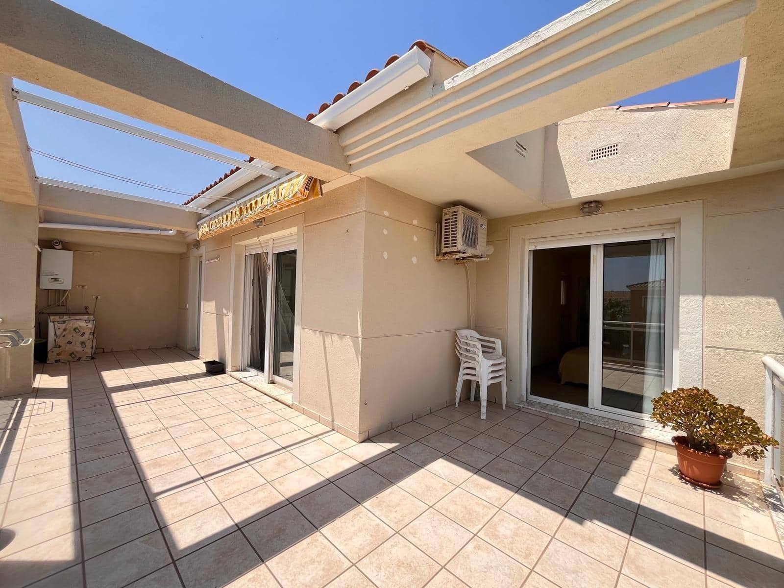3 soveværelse Penthouse til salg i Denia med swimmingpool - € 340.000 (Ref: 9986944)
